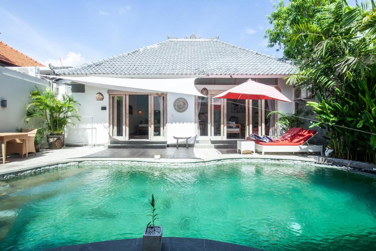 Ambermoon Villas Seminyak Buitenkant foto