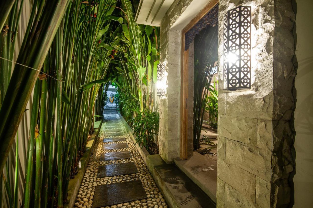 Ambermoon Villas Seminyak Buitenkant foto