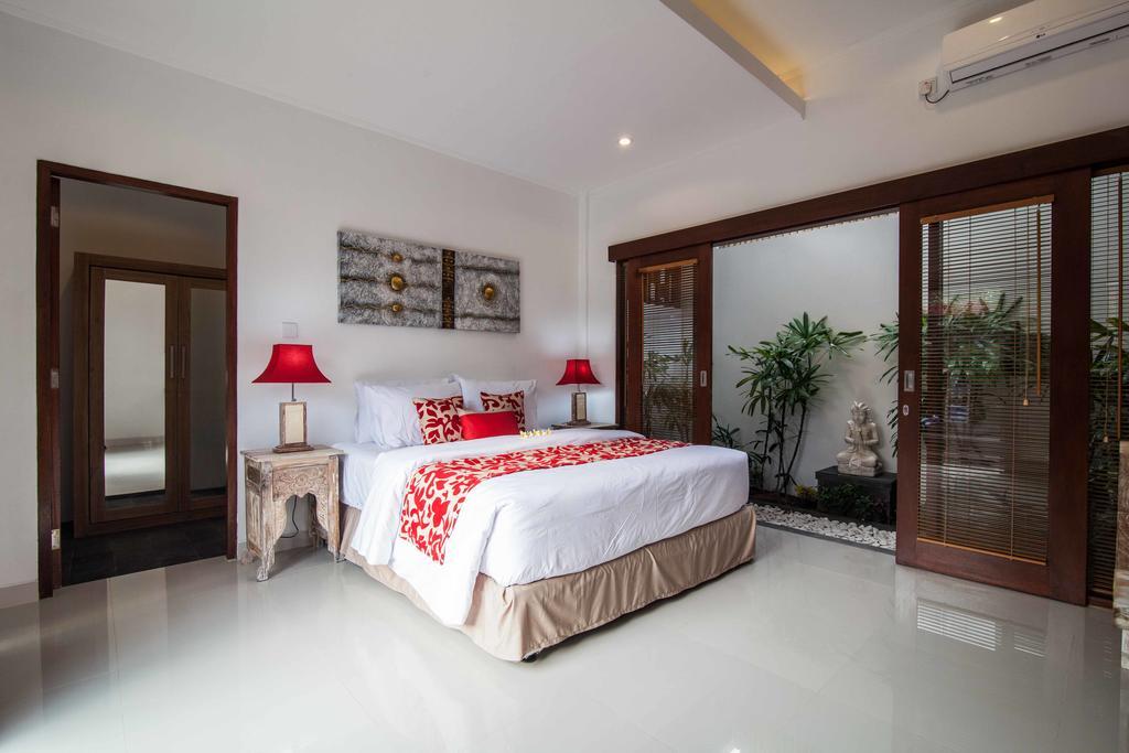 Ambermoon Villas Seminyak Buitenkant foto